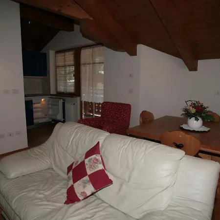 公寓 Ai Pini Deluxe *