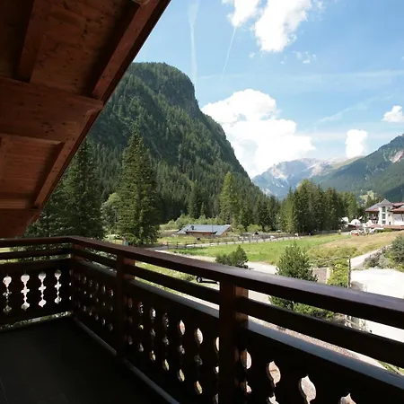 公寓 Ai Pini Deluxe