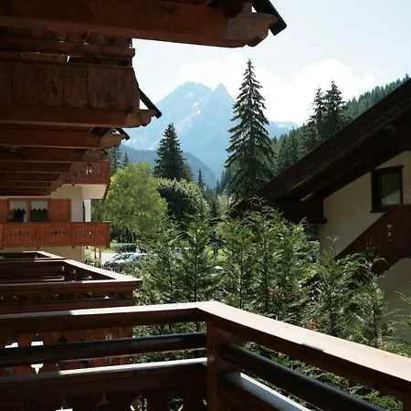 Ai Pini Deluxe Apartment *