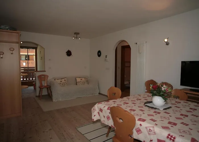 Ai Pini Deluxe Apartment