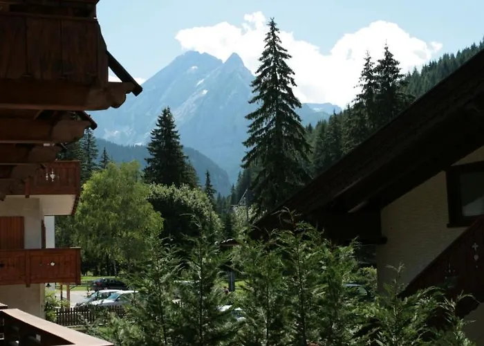 Ai Pini Deluxe Apartment