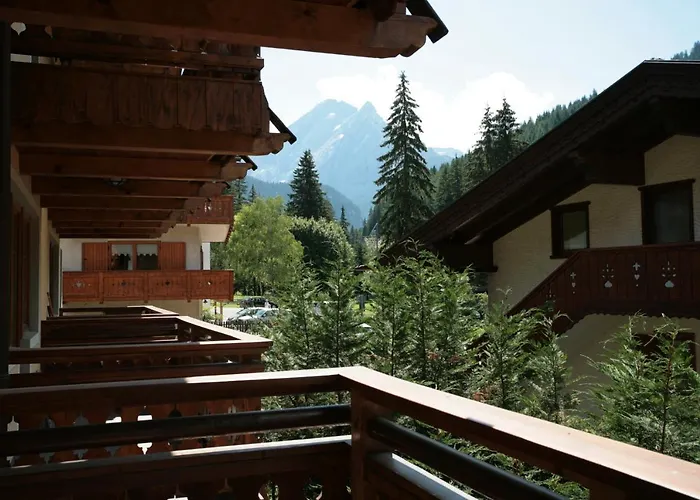 Ai Pini Deluxe Apartment *